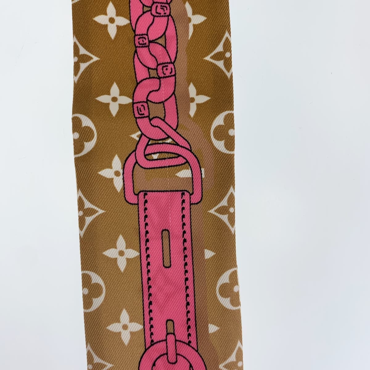 10495
 
LOUIS VUITTON Louis Vuitton Bandeau BB Pink Beige Multicolor Silk M78453 Rising Confidential Women's