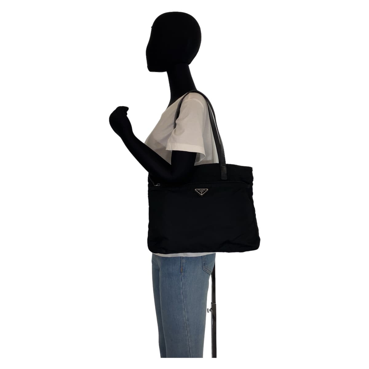 10520
PRADA プラダ テスート 三角ロゴプレート ブラック シルバー金具 ナイロン トートバッグ ショルダーバック  レディース