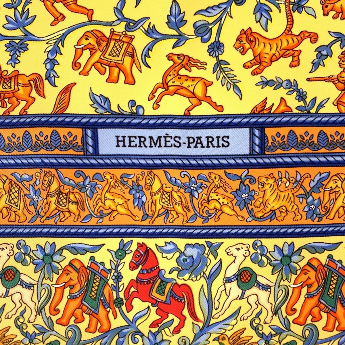 10534
HERMES エルメス インドの狩猟 カレ90 オレンジ シルク スカーフ ストール  レディース