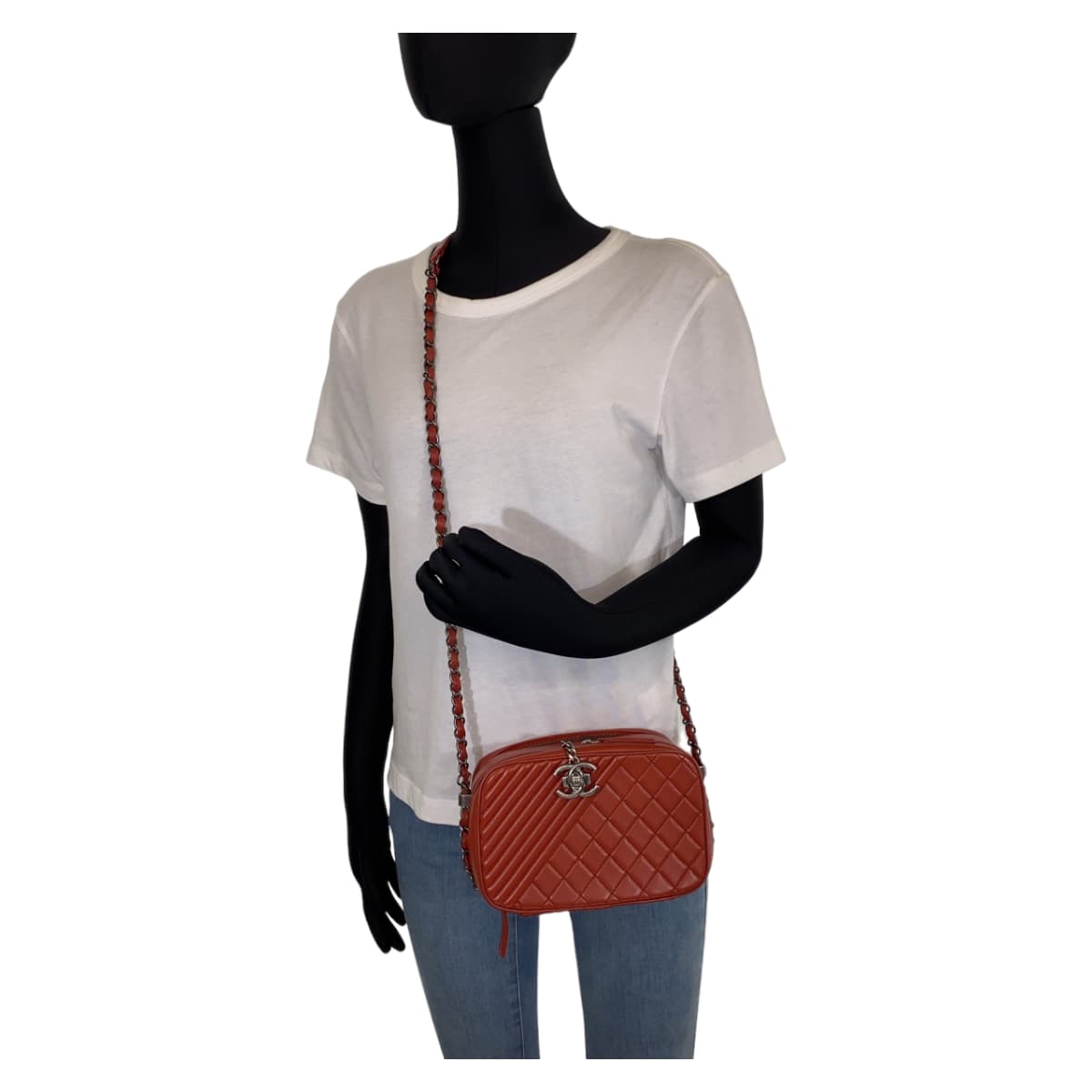 10550
CHANEL シャネル ボーイシャネル カメラバッグ ココマーク レッド 赤 SV金具 ラムスキン チェーンショルダーバッグ 斜め掛け  レディース