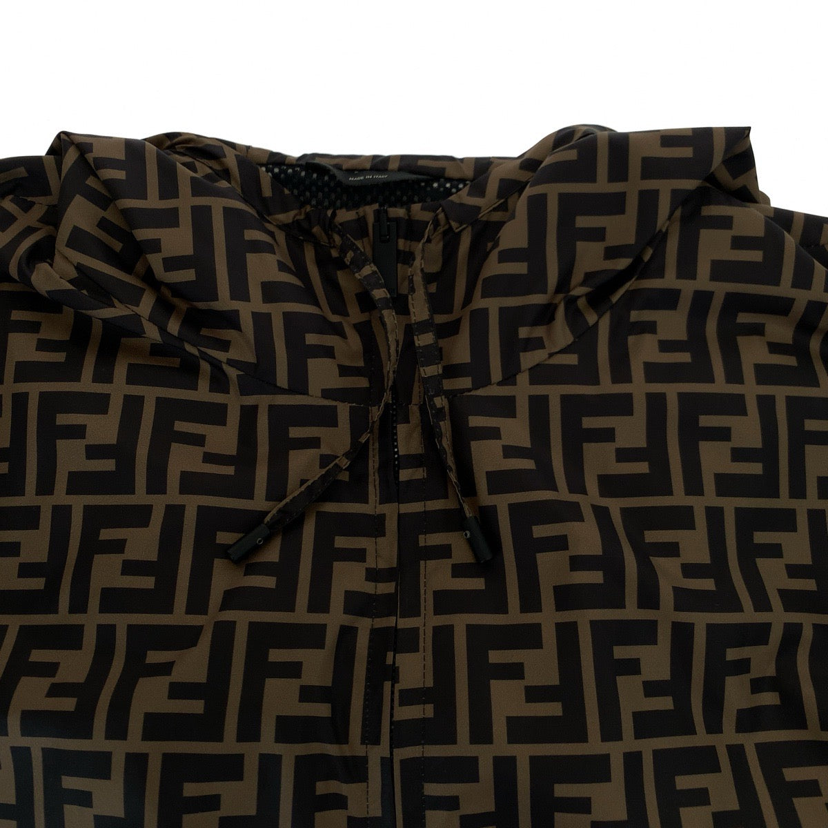 FENDI フェンディ ズッカ柄 サイズ46 ブラウン 茶 レッド 赤 ナイロン FW0832 A7FN ナイロンジャケット ブルゾン  メンズ