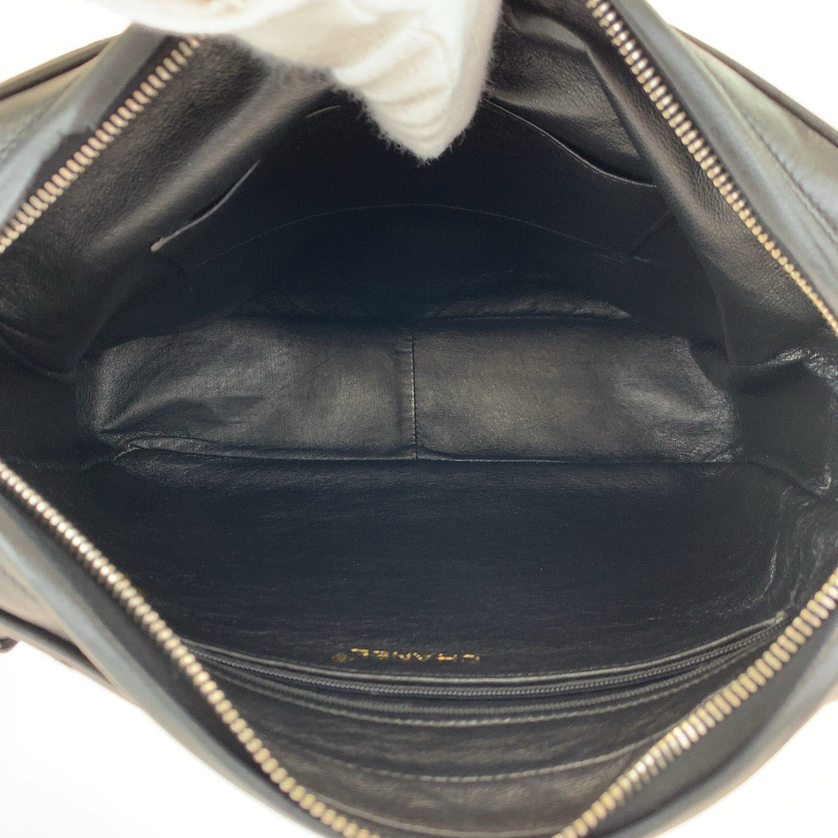 10588
CHANEL シャネル ヴィンテージ マトラッセ ココマーク フリンジ ブラック 黒 ゴールド金具 ラムスキン 斜め掛け ショルダーバッグ ポシェット  レディース