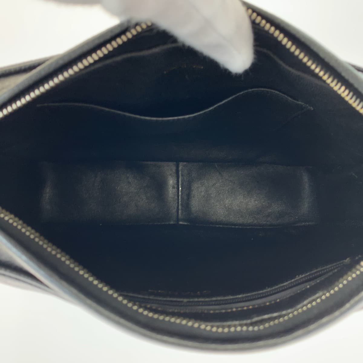 CHANEL シャネル ヴィンテージ トリプルココマーク ブラック 黒 ゴールド金具 キャビアスキン ショルダーバッグ 斜め掛け  レディース