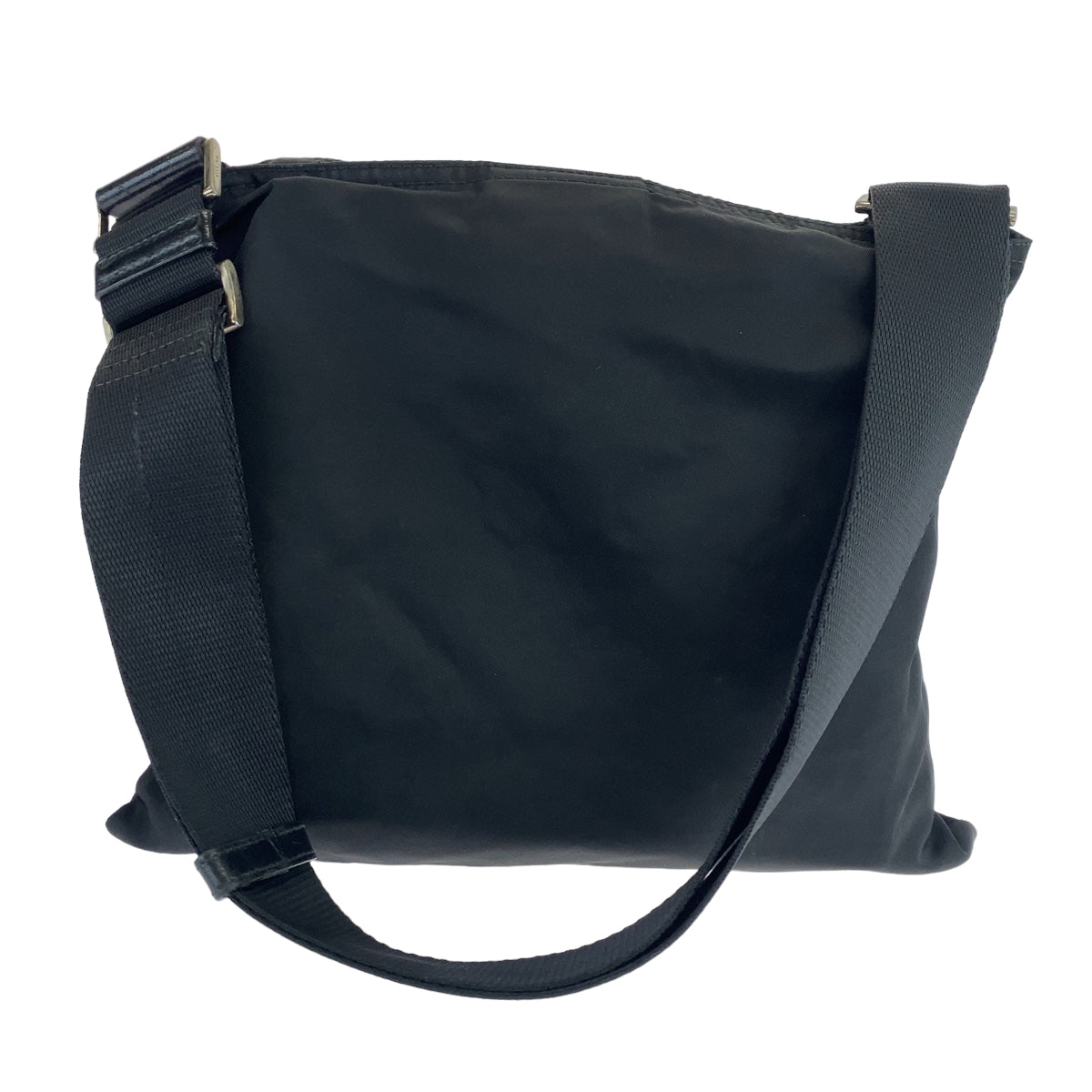 10600
PRADA プラダ テスート 三角ロゴプレート ブラック シルバー金具 ナイロン 斜め掛け ショルダーバッグ メッセンジャーバッグ  メンズ