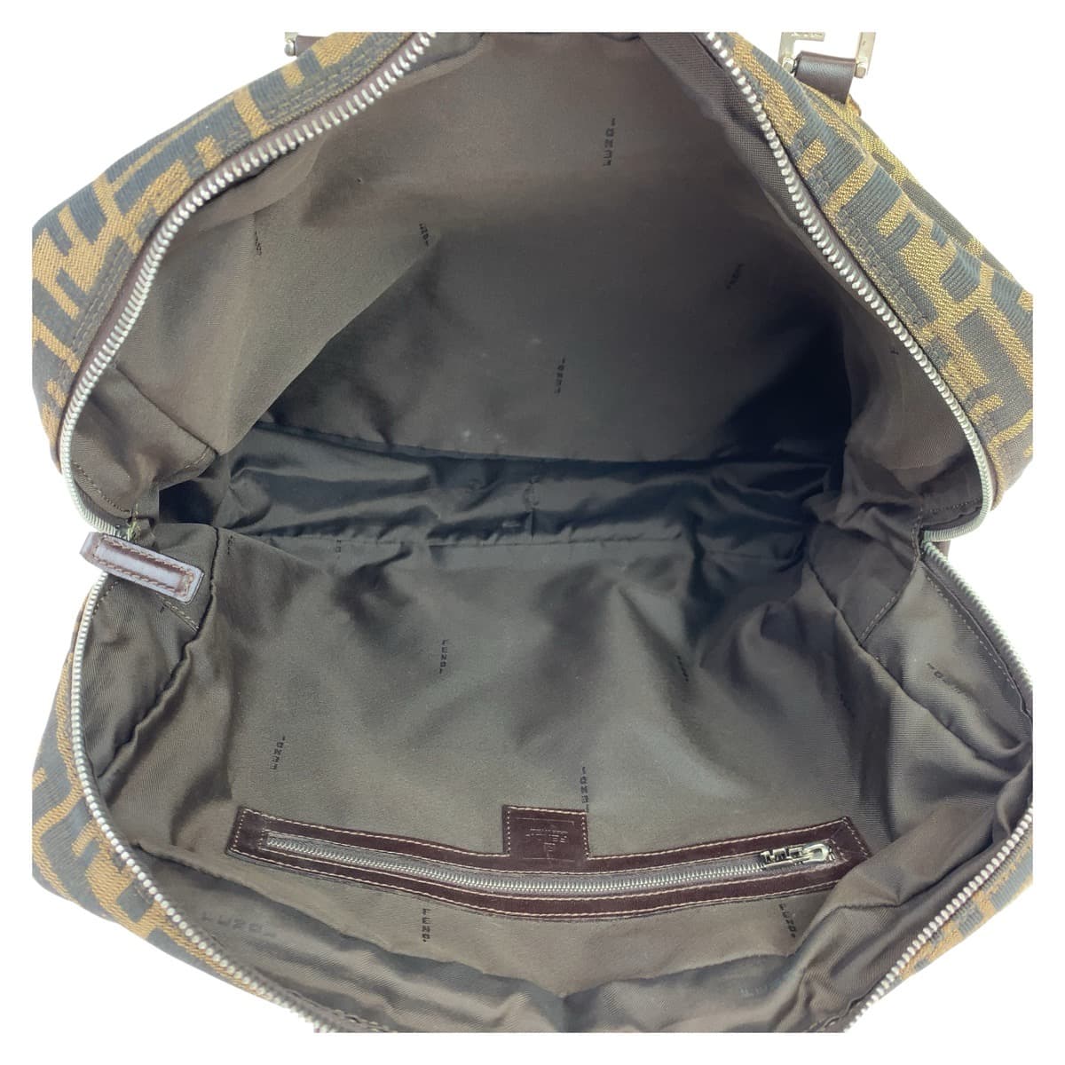 FENDI フェンディ ズッカ ブラウン 茶 シルバー金具 キャンバス / レザー ビジネスバッグ A4対応 男女兼用  メンズ
