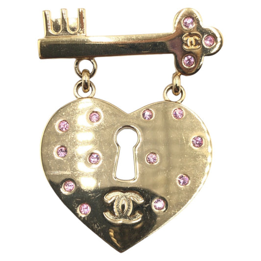 10618
 CHANEL Heart motif Coco mark Rhinestone Gold Pink Metal Brooch Heart Brooch Women's