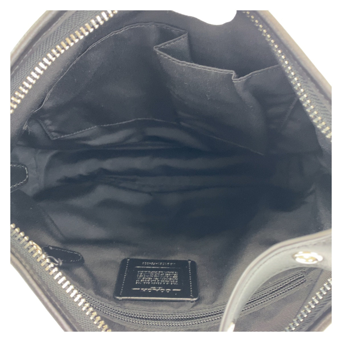 COACH コーチ シグネチャー ブラック 黒 シルバー金具 キャンバス / レザー ショルダーバッグ 斜め掛け  レディース