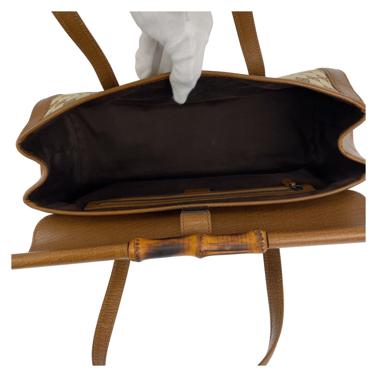 10650
GUCCI グッチ バンブー ブラウン 茶 キャメル ベージュ ブラック金具 GGキャンバス 111715 ショルダーバッグ  筒型 肩掛け  レディース