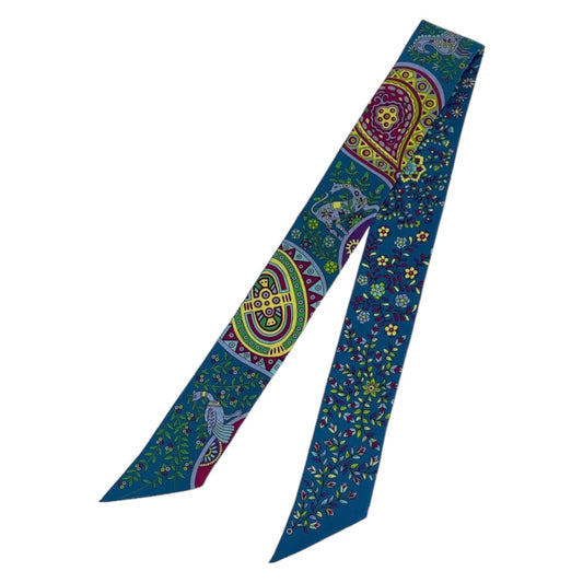 10699
HERMES エルメス ツイリー L'ARBRE DE VIE 生命の木 ブルー グリーン マルチカラー シルク スカーフ ハンドル巻き リボン  レディース