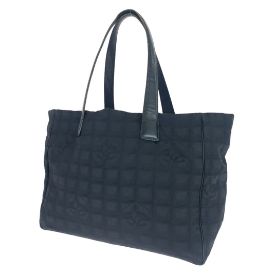 CHANEL シャネル ニュートラベルライントートMM ココマーク ニュートラトート ブラック 黒 ゴールド金具 ナイロン トートバッグ ハンドバッグ  レディース