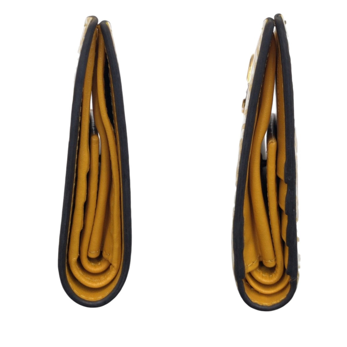 12842
FENDI フェンディ イエロー ホワイト レザー 折財布 コンパクトウォレット  レディース
