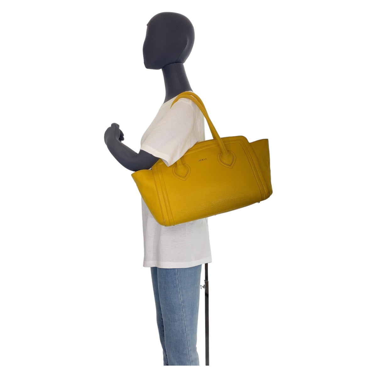 Furla フルラ カレッジ イエロー 黄 ゴールド金具 レザー ショルダーバッグ 肩掛け  レディース
