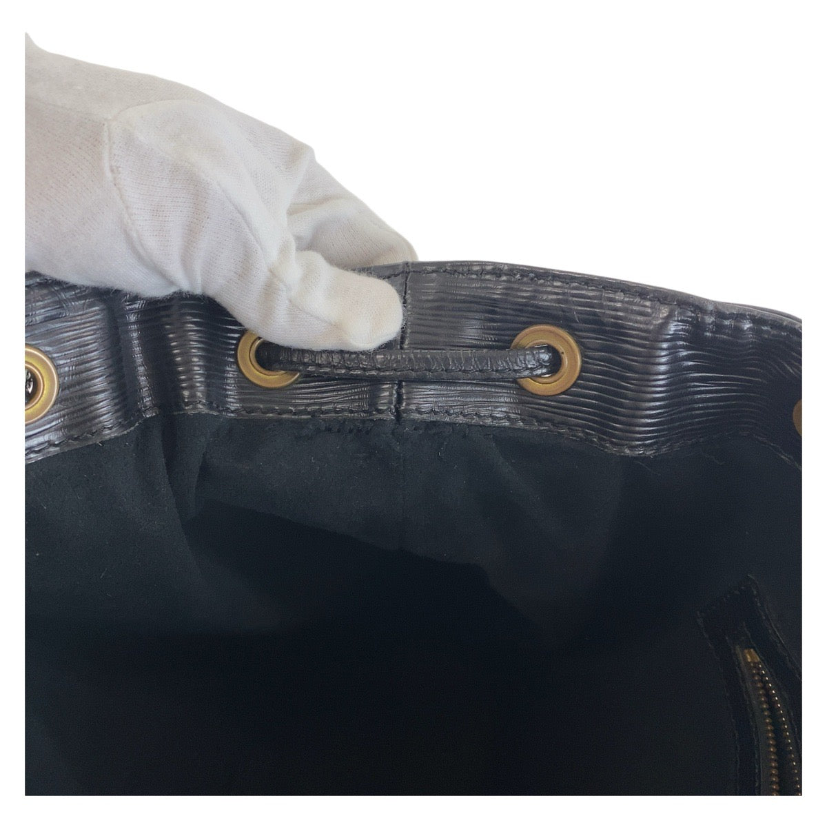 LOUIS VUITTON ルイヴィトン エピ ノエ ノワール ブラック 黒 ゴールド金具 レザー M59002 ショルダーバッグ  レディース