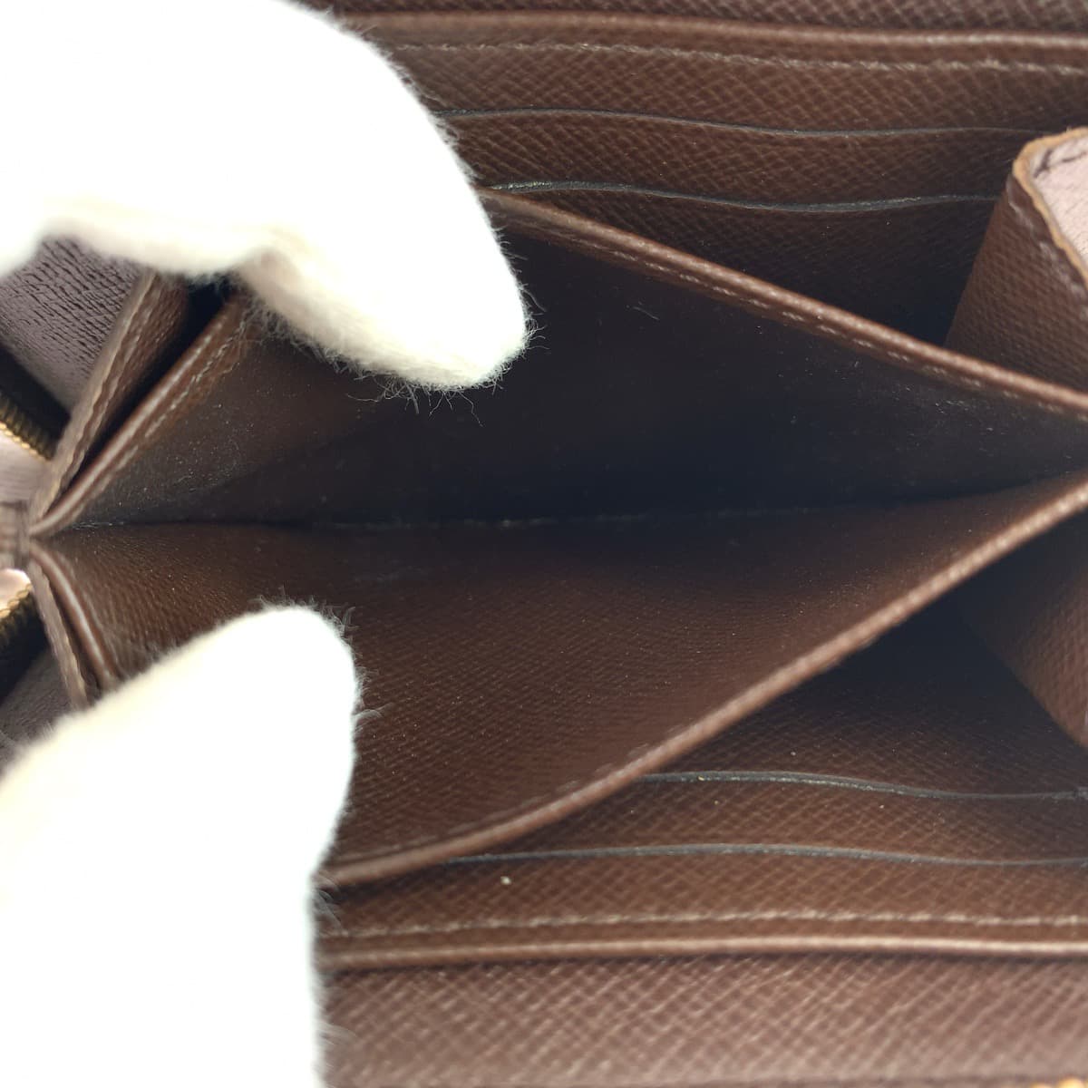 10945
LOUIS VUITTON ルイヴィトン ダミエ エベヌ ジッピーコインパース 男女兼用 ブラウン 茶 ゴールド金具 PVC N60213 コインケース 小銭入れ カードケース  メンズ