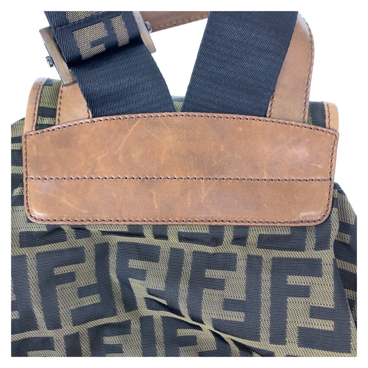 FENDI フェンディ ズッカ ブラウン 茶 ゴールド金具 キャンバス 7VZ001 リュック バックパック  レディース