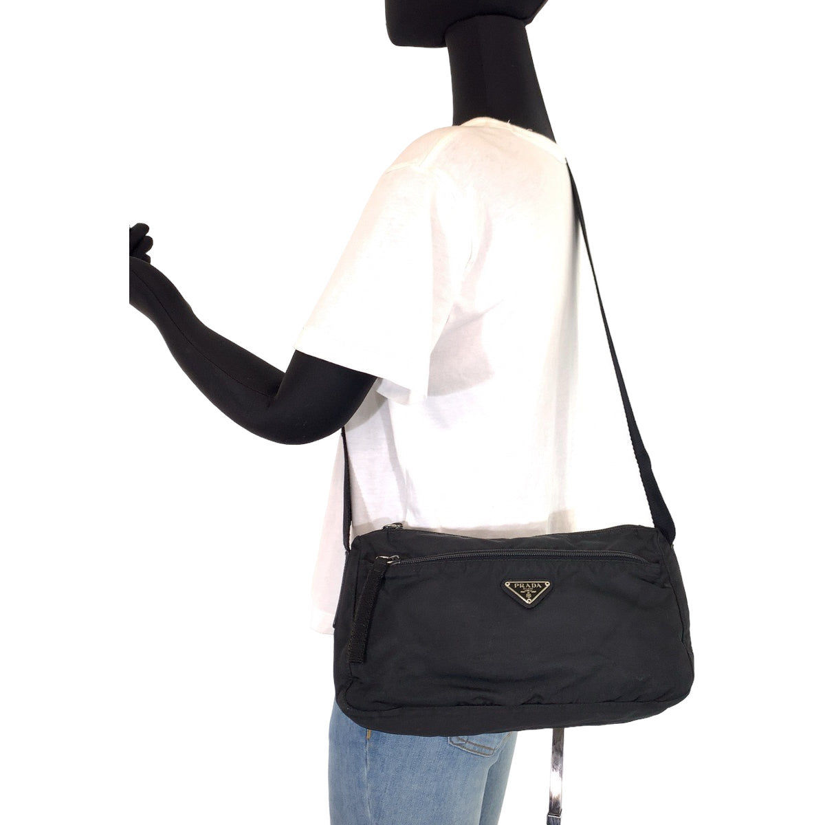 10658
PRADA プラダ テスート 三角ロゴプレート 男女兼用 ブラック 黒 シルバー金具 ナイロン B10140 斜め掛け ショルダーバッグ メッセンジャーバッグ  メンズ