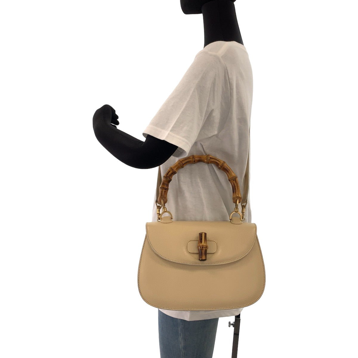 11085
GUCCI グッチ バンブー オフホワイト ベージュ ゴールド金具 レザー 000 926 0633 2way ハンドバッグ ショルダーバッグ  レディース