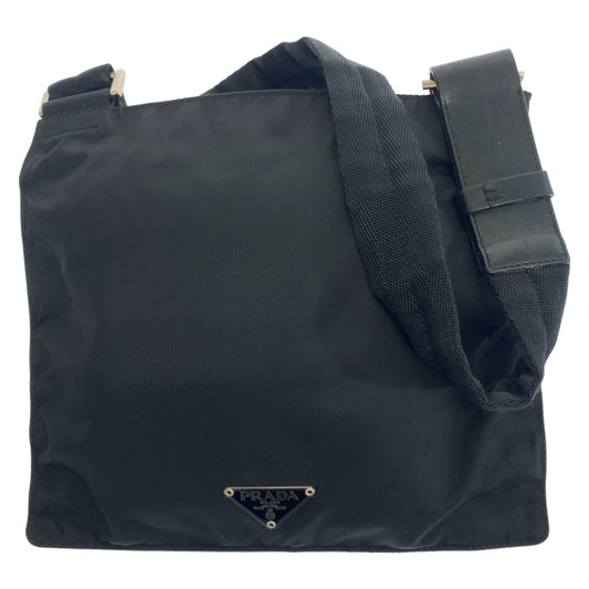11092
PRADA プラダ テスート 三角ロゴプレート ブラック シルバー金具 ナイロン 斜め掛け ショルダーバッグ メッセンジャーバッグ  メンズ