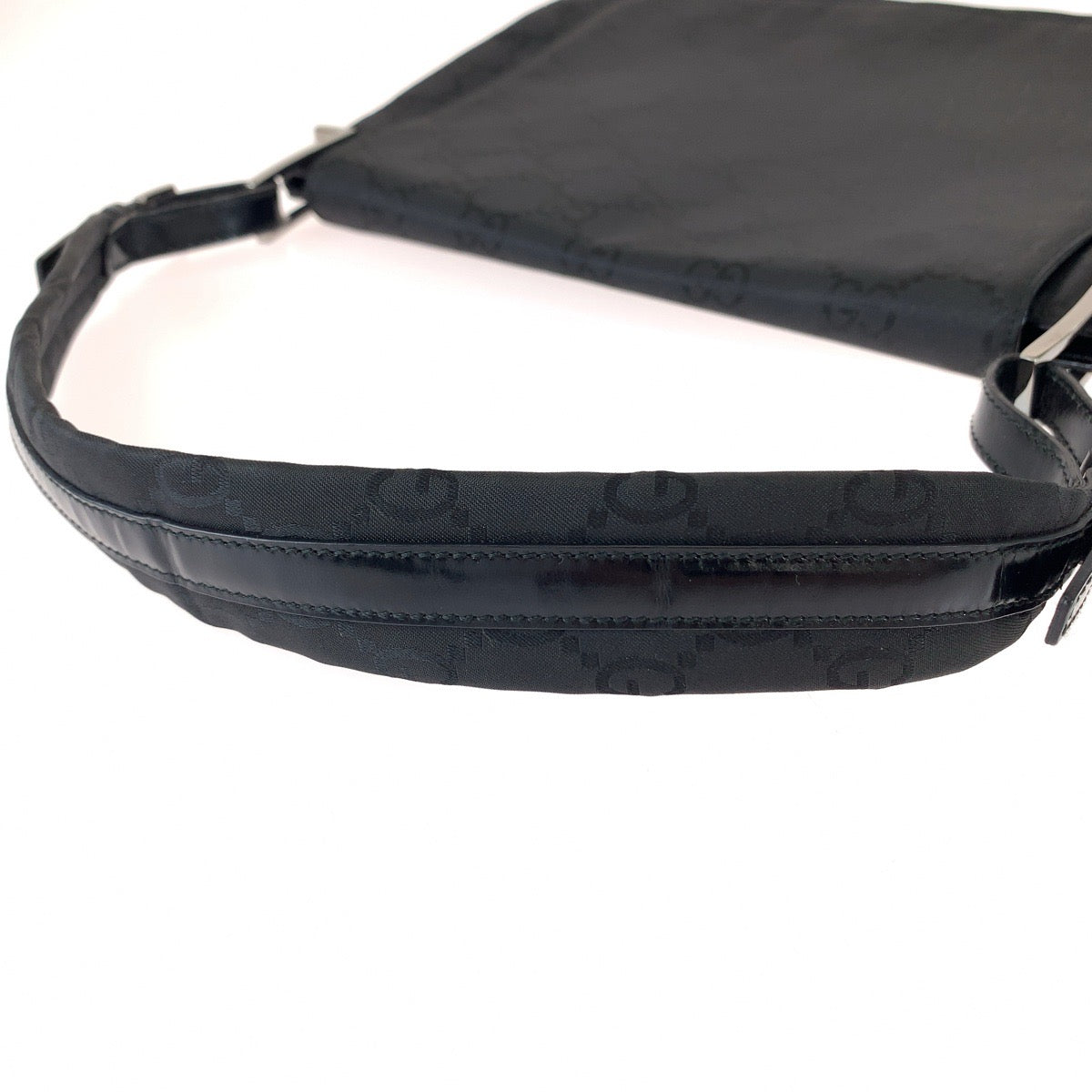 11106
GUCCI グッチ GG柄 ブラック シルバー金具 GGキャンバス 001 3195 002214 ホーボー ショルダーバッグ  レディース