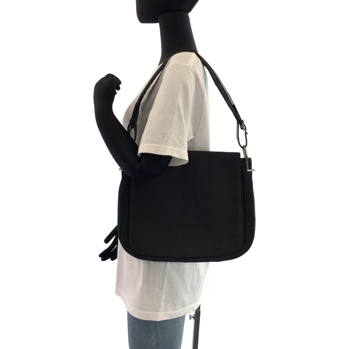 11106
GUCCI グッチ GG柄 ブラック シルバー金具 GGキャンバス 001 3195 002214 ホーボー ショルダーバッグ  レディース