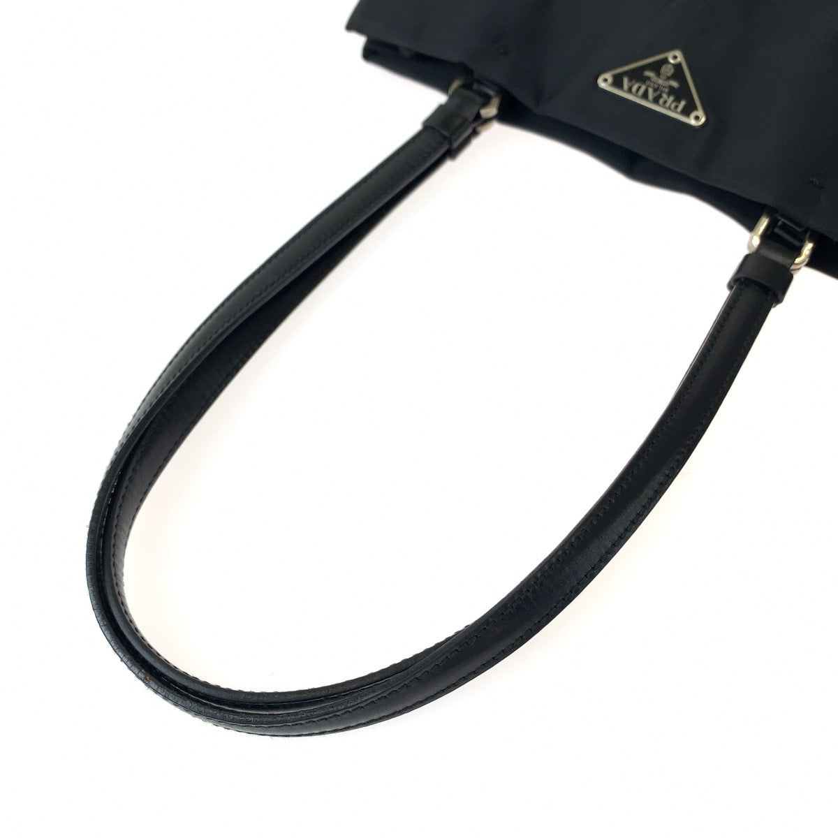11111
PRADA プラダ テスート 三角ロゴプレート ブラック 黒 シルバー金具 ナイロン トートバッグ ショルダーバッグ  レディース