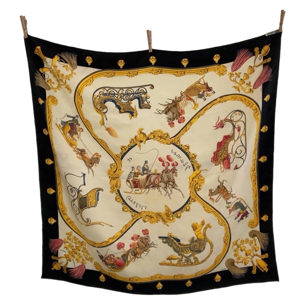 11130
HERMES エルメス Plumes et Grelots カレ90 ホワイト マルチカラー シルク スカーフ  レディース