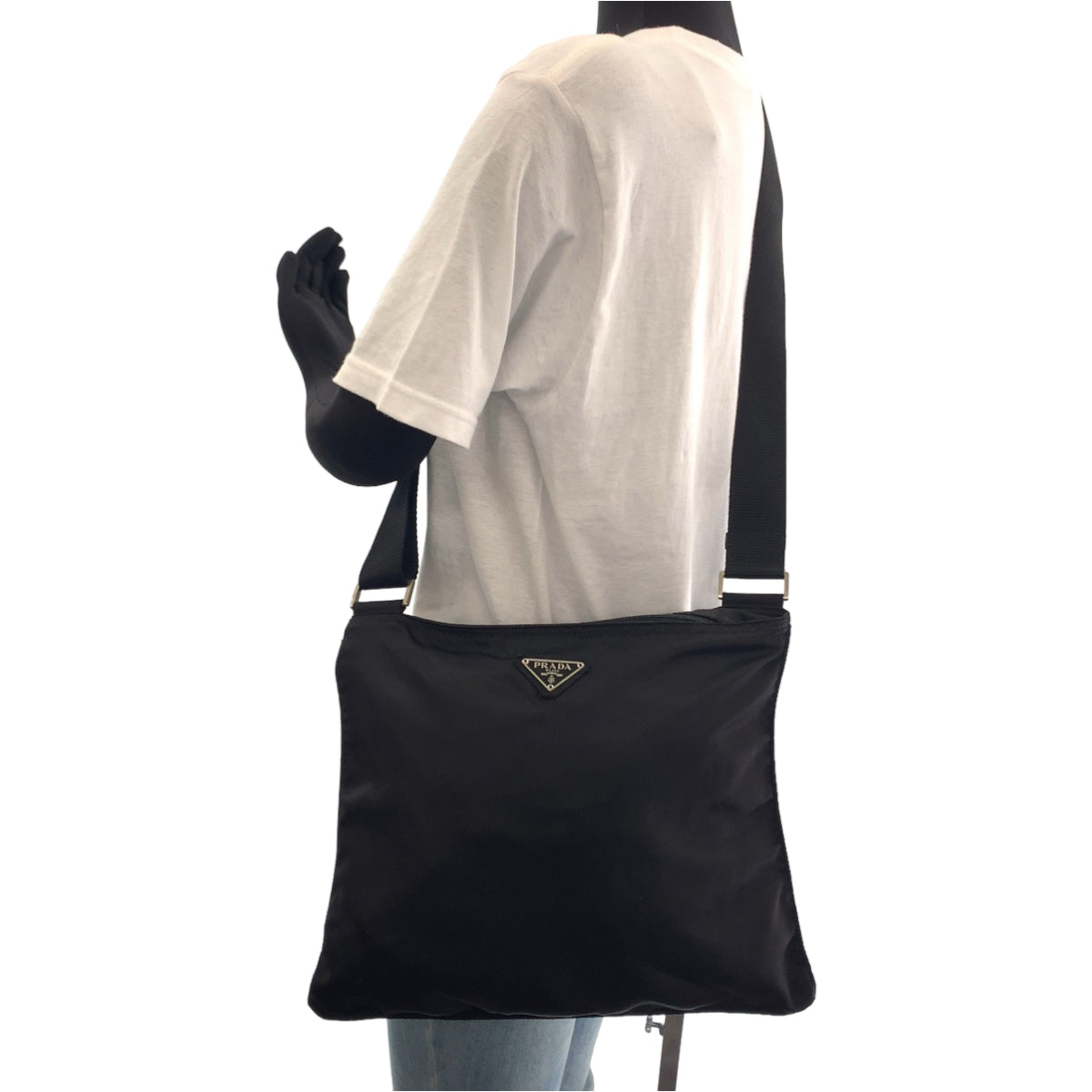 11229
PRADA プラダ テスート 三角ロゴプレート ブラック 黒 シルバー金具 ナイロン ショルダーバッグ 斜め掛け  レディース