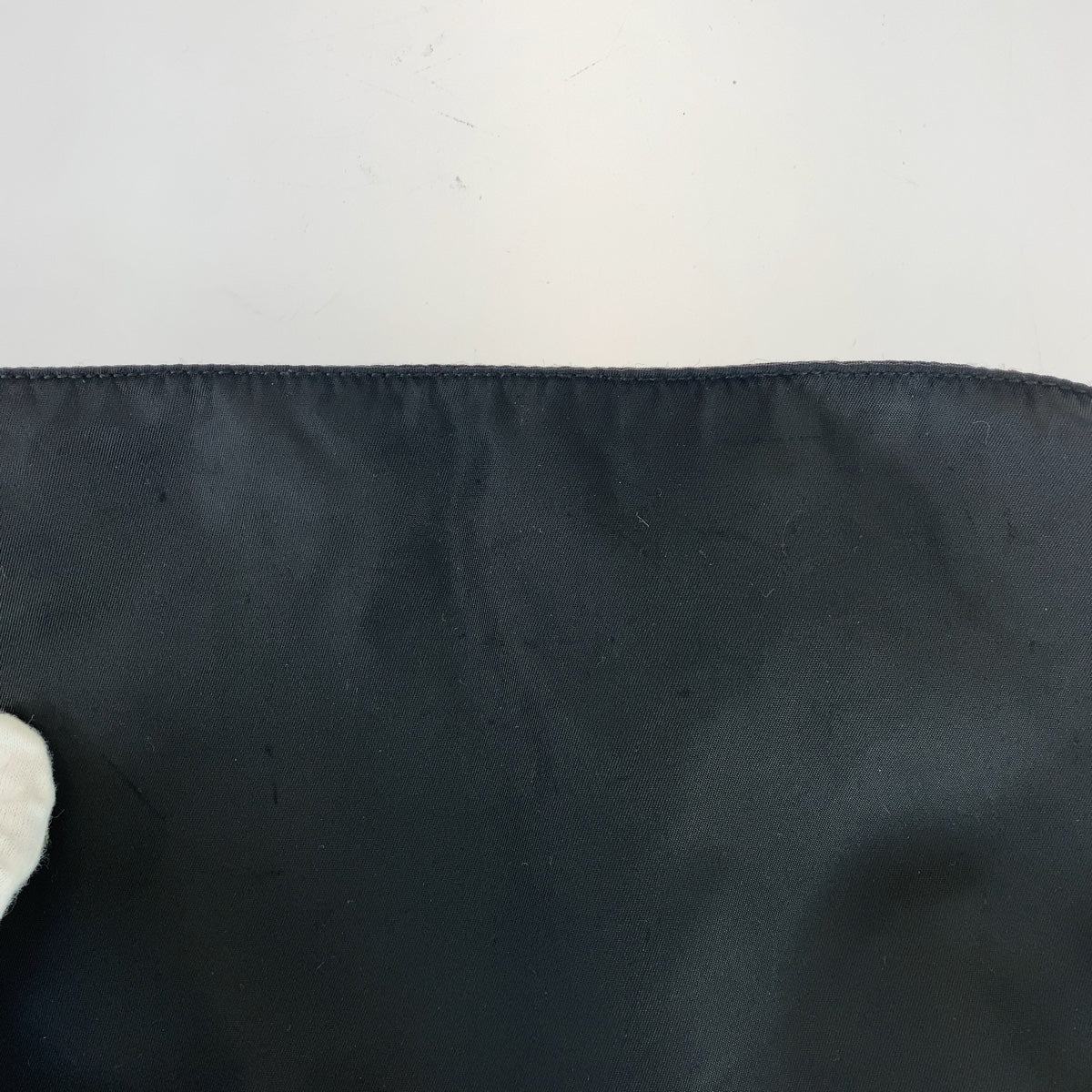12469
PRADA プラダ テスート 三角ロゴプレート ブラック 黒 シルバー金具 ナイロン ショルダーバッグ ポシェット 男女兼用  レディース