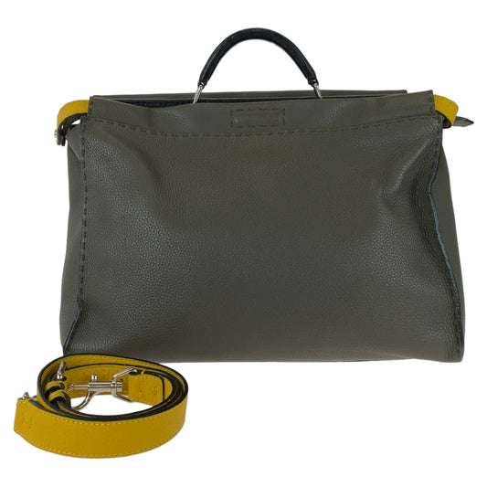 11233
FENDI フェンディ ピーカブー セレリア グレー イエロー シルバー金具 レザー ビジネスバッグ ブリーフケース 2way  メンズ