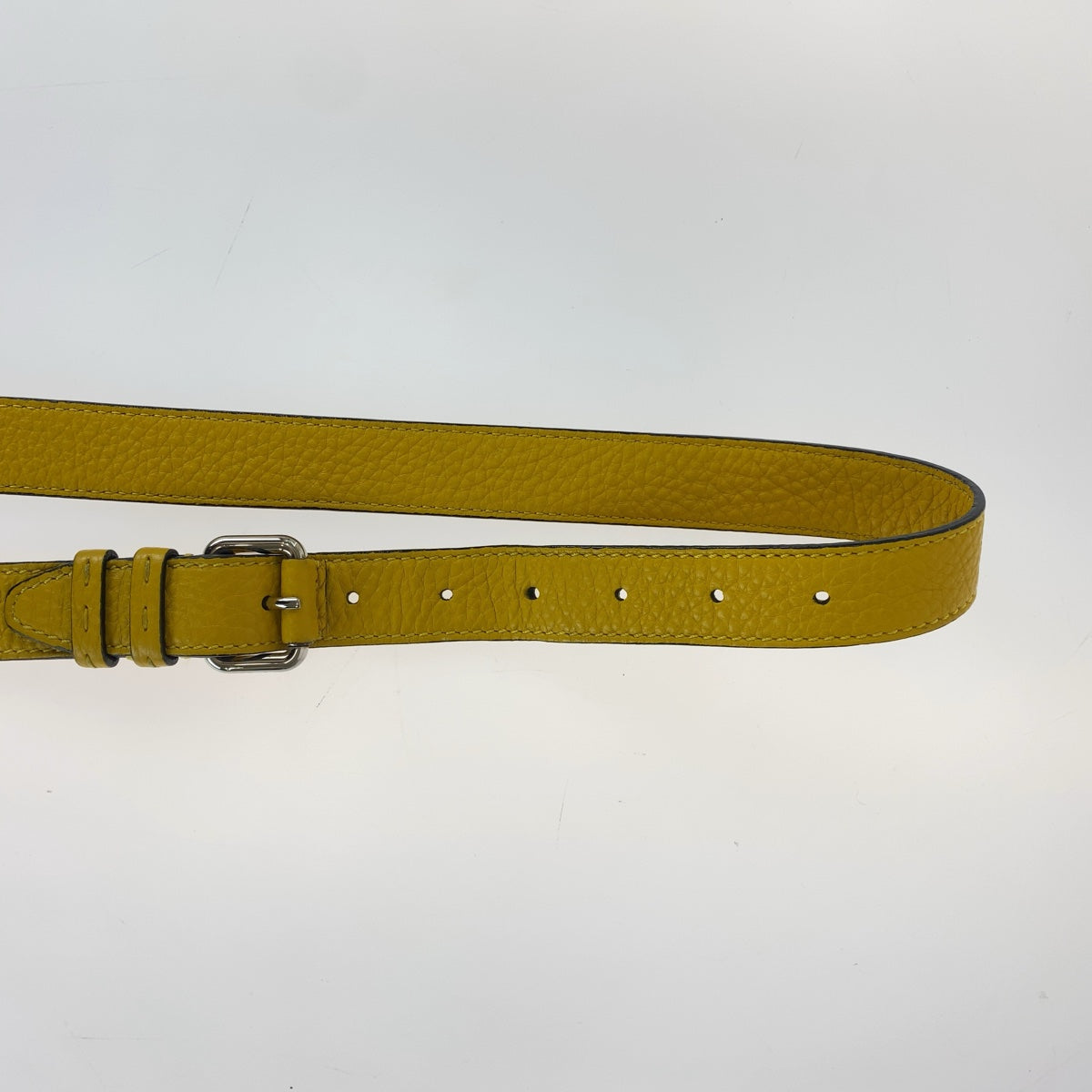 11233
FENDI フェンディ ピーカブー セレリア グレー イエロー シルバー金具 レザー ビジネスバッグ ブリーフケース 2way  メンズ