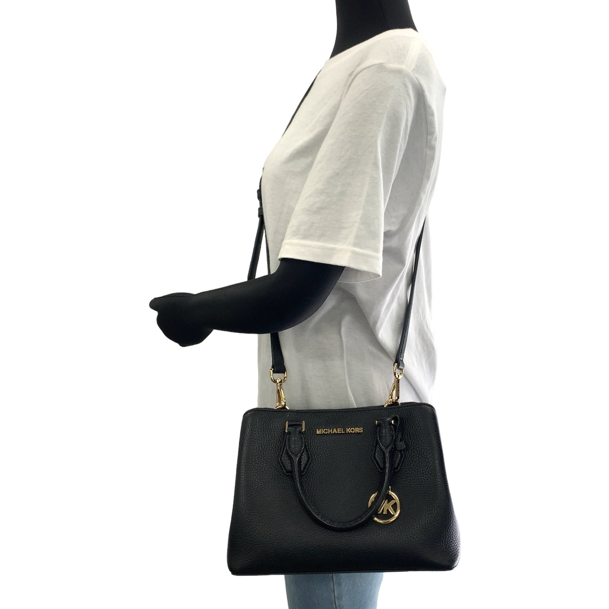 11305
Michael Kors マイケルコース ブラック 黒 ゴールド金具 レザー ショルダーバッグ ハンドバッグ  レディース