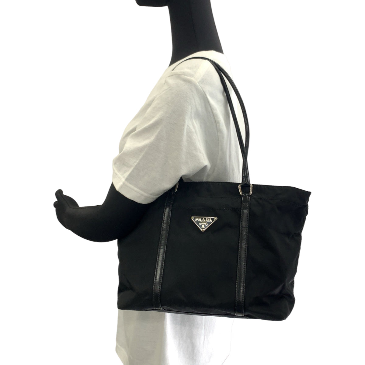 11311
PRADA プラダ テスート 三角ロゴプレート ブラック シルバー金具 ナイロン / レザー トートバッグ ショルダーバッグ  レディース