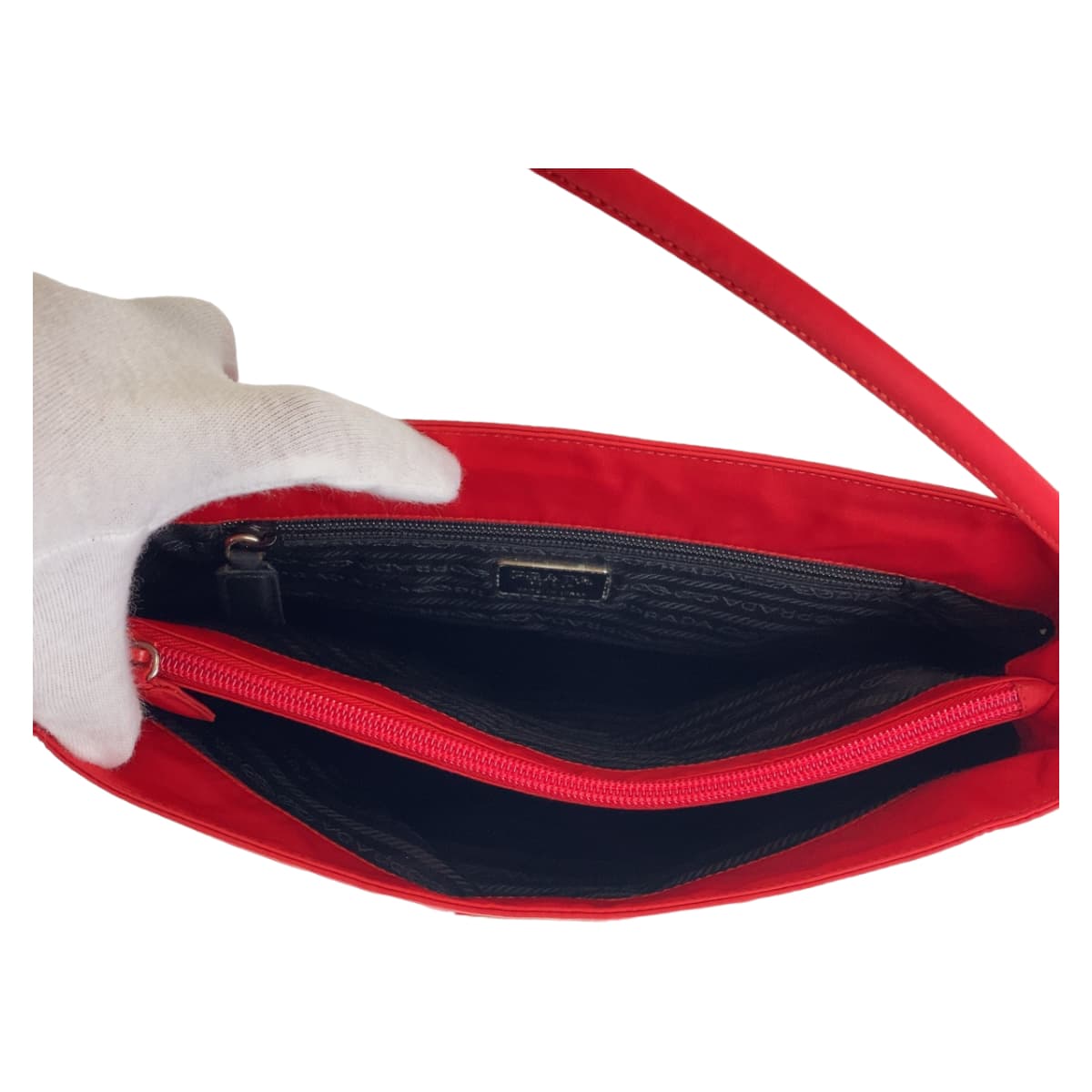 11397
PRADA プラダ テスート 三角ロゴ レッド シルバー金具 ナイロン ショルダーバッグ トートバッグ  レディース