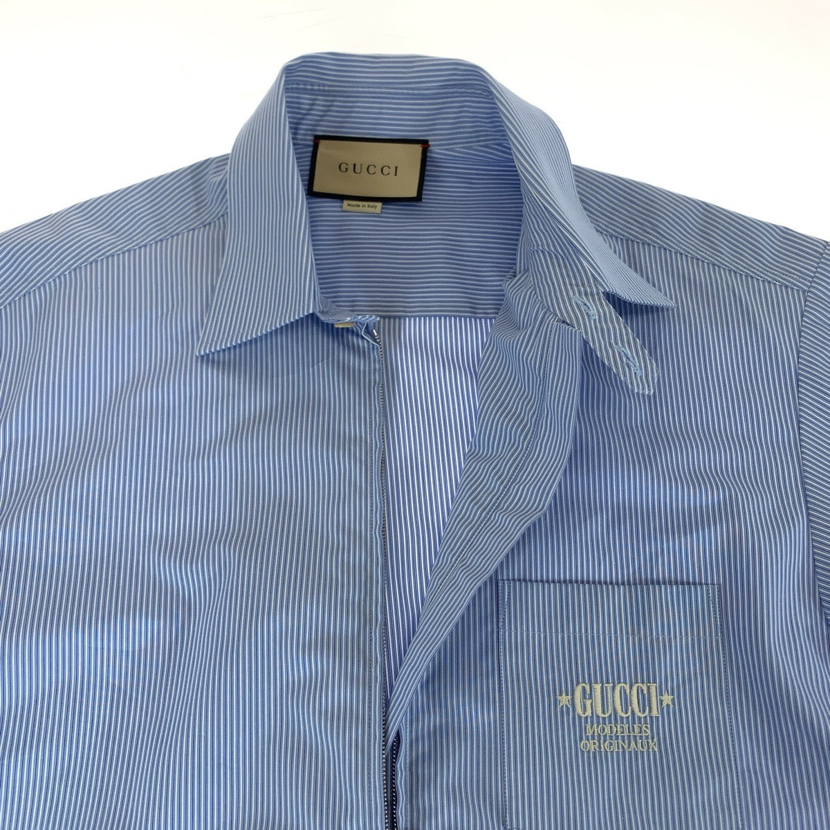 11409
GUCCI グッチ 23SS エンブロイダリー ロゴ刺繍 サイズ48 ブルー ホワイト コットン 740320 ZANHM 半袖シャツ カットソー  メンズ SA25