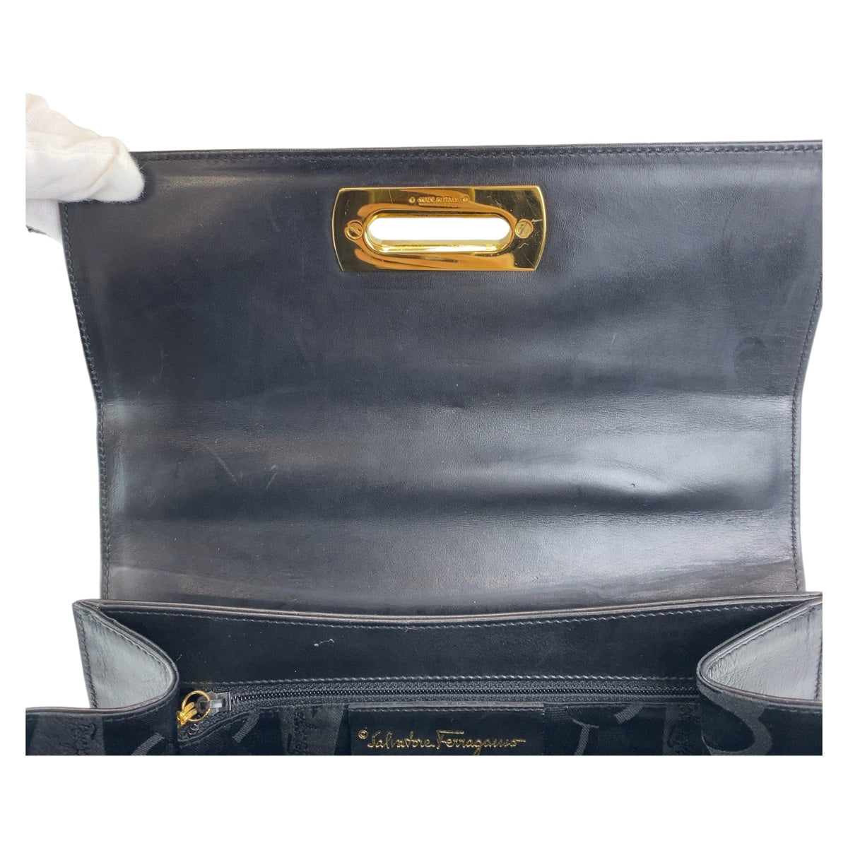 11476
Salvatore Ferragamo サルヴァトーレフェラガモ ガンチーニ ブラック 黒 ゴールド金具 レザー ハンドバッグ  レディース