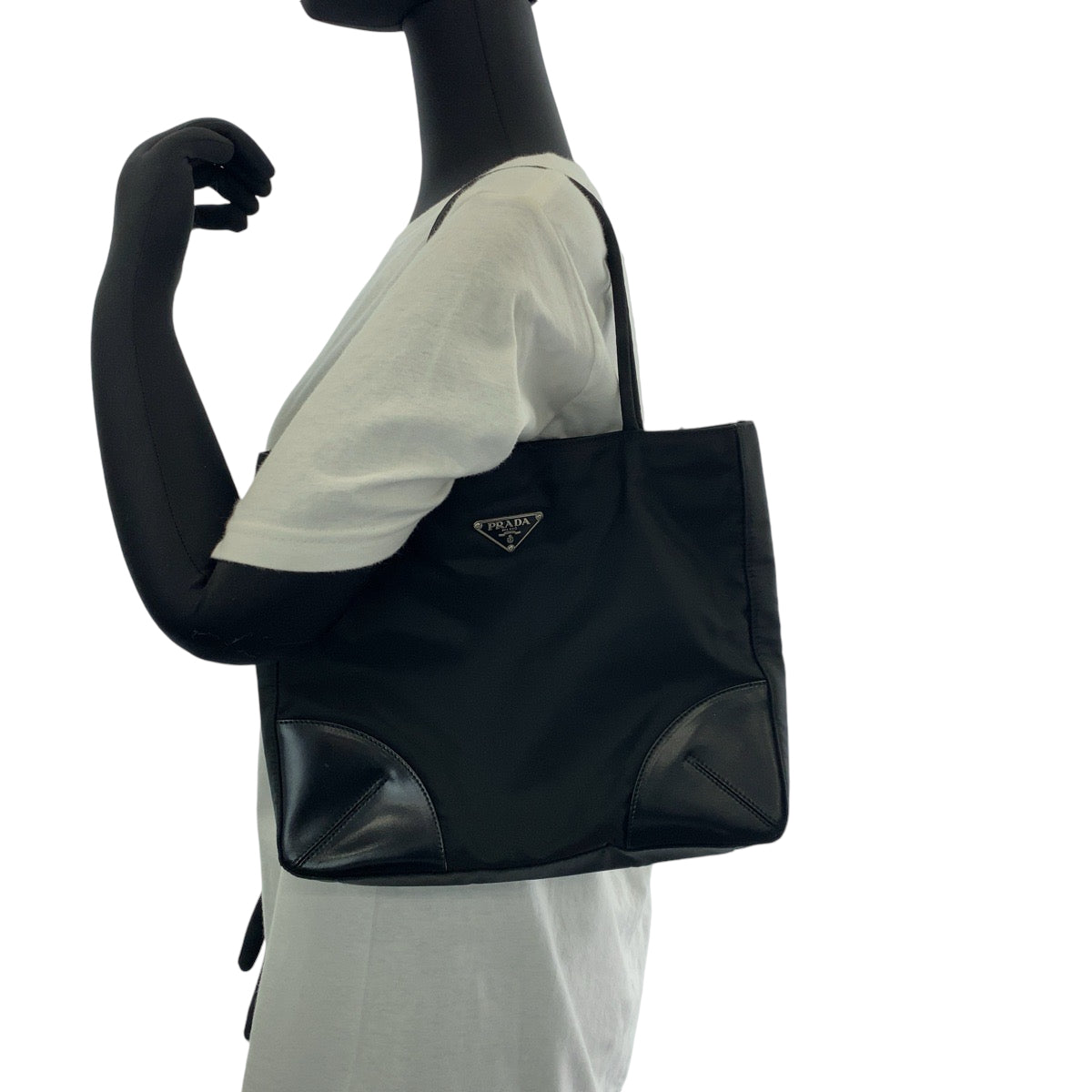 12872
PRADA プラダ テスート 三角ロゴプレート ブラック 黒 シルバー金具 ナイロン / レザー トートバッグ ハンドバッグ  レディース