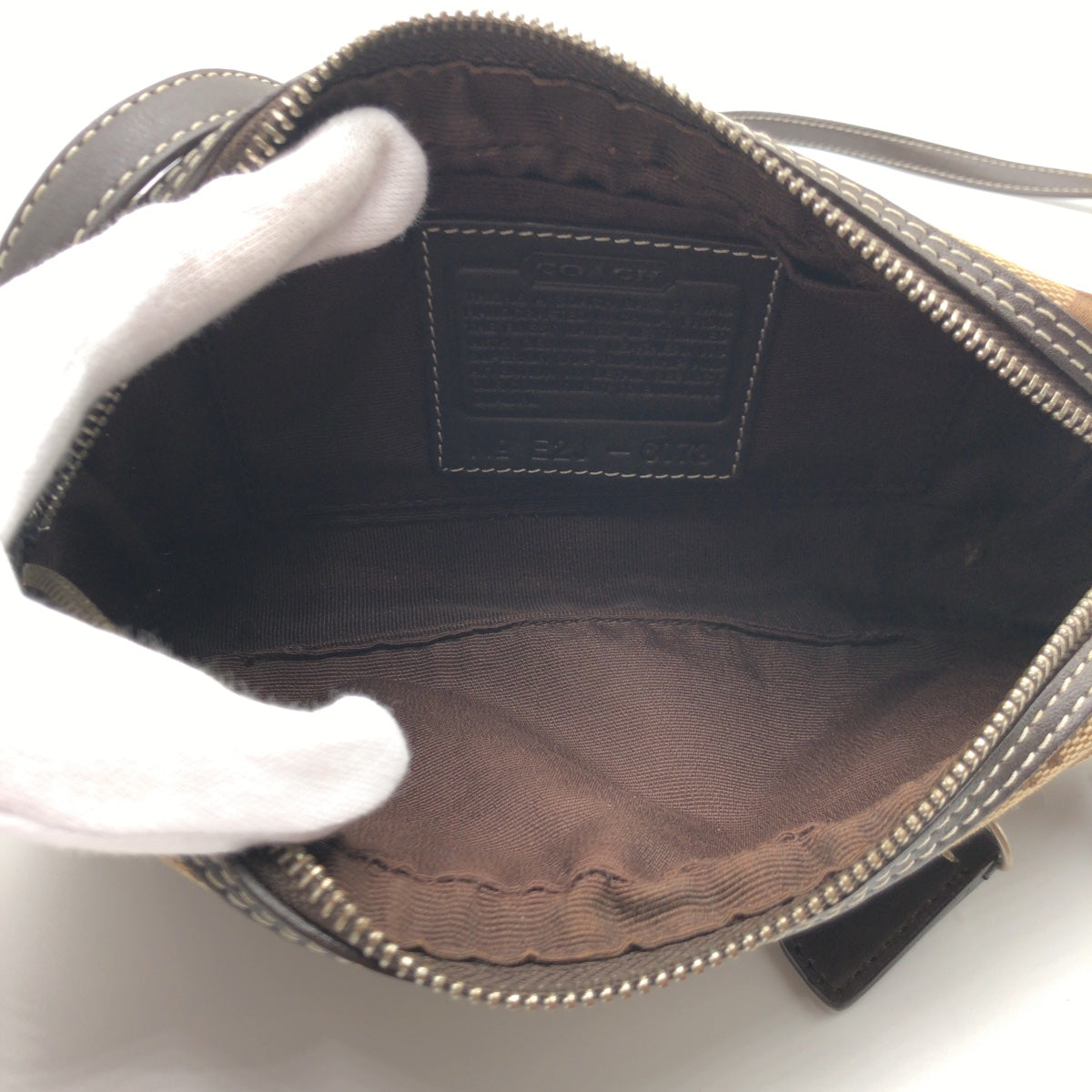 12413
 
COACH Signature Brown Canvas 6073 Shoulder Bag Pochette Crossbody Bag for Women