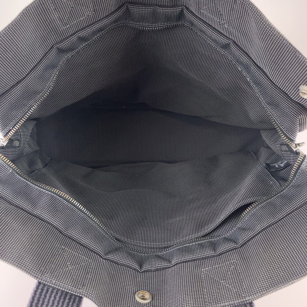 11600
HERMES エルメス エールラインMM グレー シルバー金具 キャンバス トートバッグ ハンドバッグ 男女兼用  メンズ