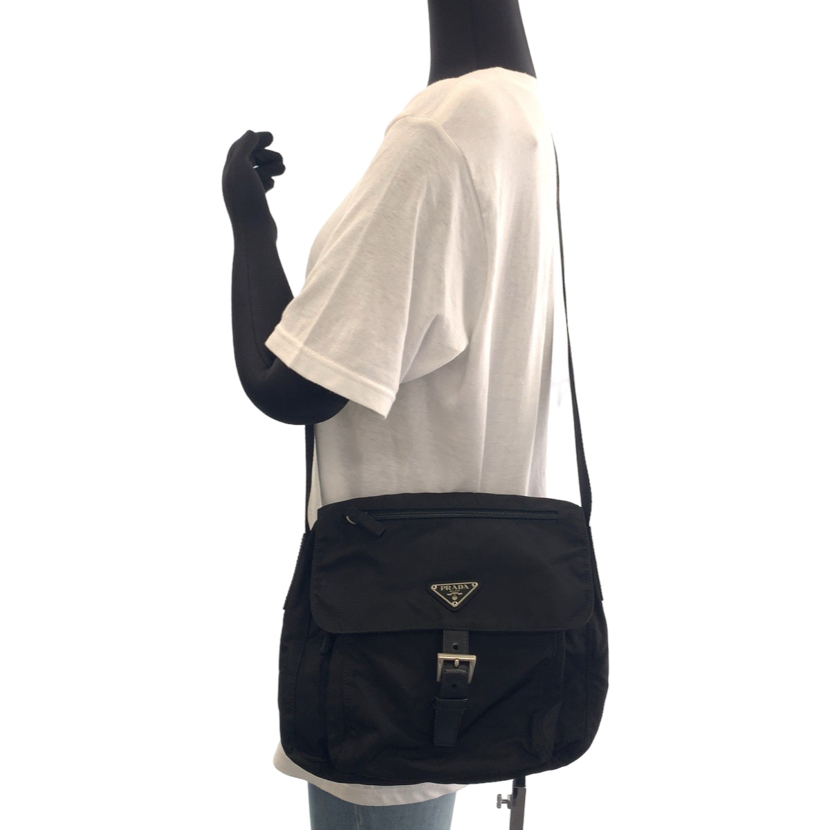 11609
PRADA プラダ テスート 三角ロゴプレート ブラック シルバー金具 ナイロン B8994 斜め掛け ショルダーバッグ ポシェット  メンズ