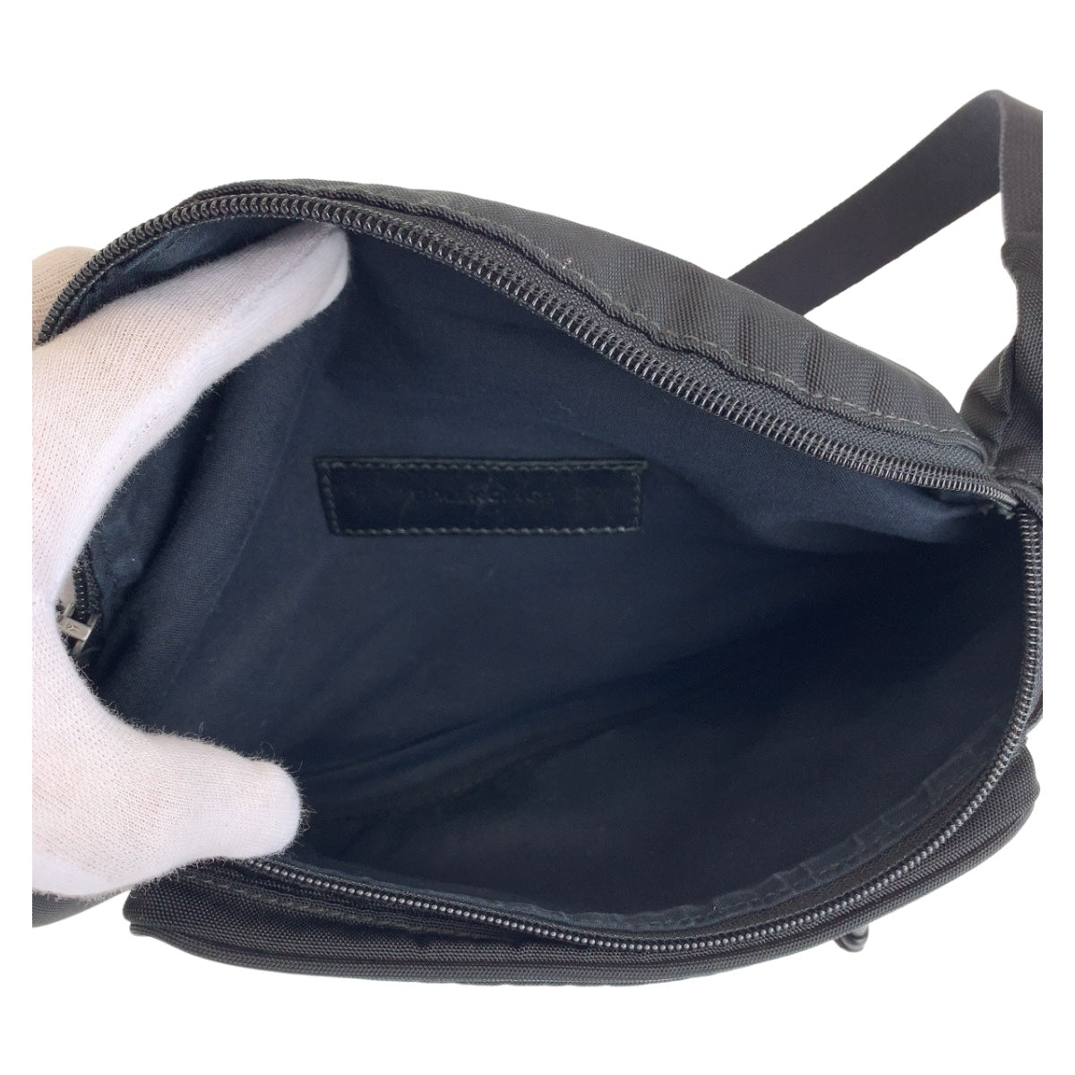 111647
BALENCIAGA バレンシアガ エクスプローラー ブラック 黒 シルバー金具 ナイロン 482389 ボディバッグ バムバッグ  メンズ