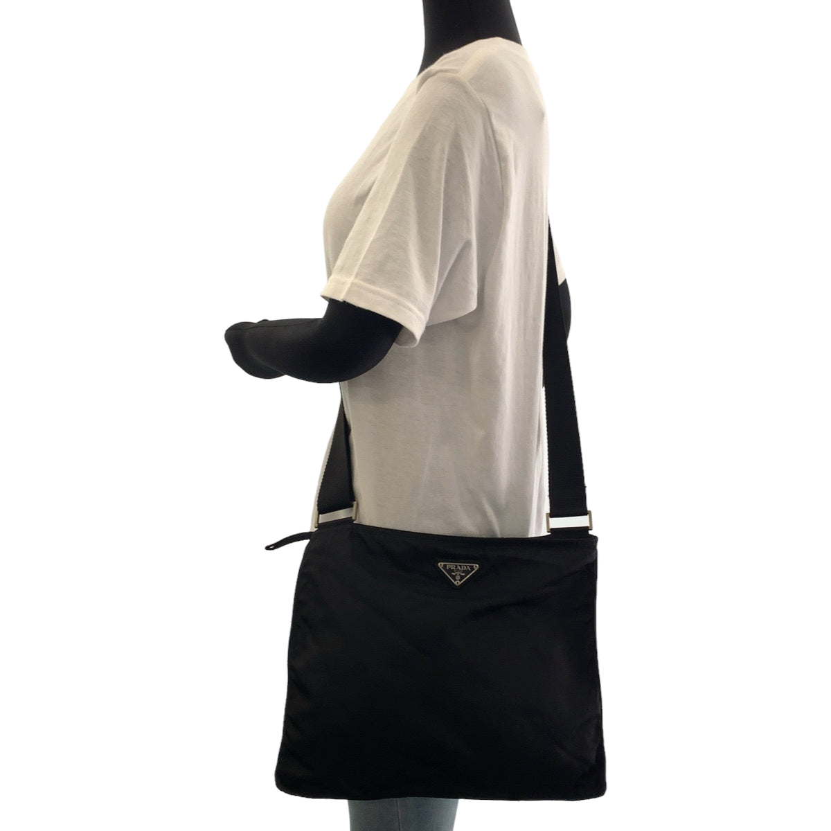 11682
PRADA プラダ テスート 三角ロゴプレート ブラック シルバー金具 ナイロン VA0053 ショルダーバッグ 斜め掛け ポシェット 男女兼用  レディース