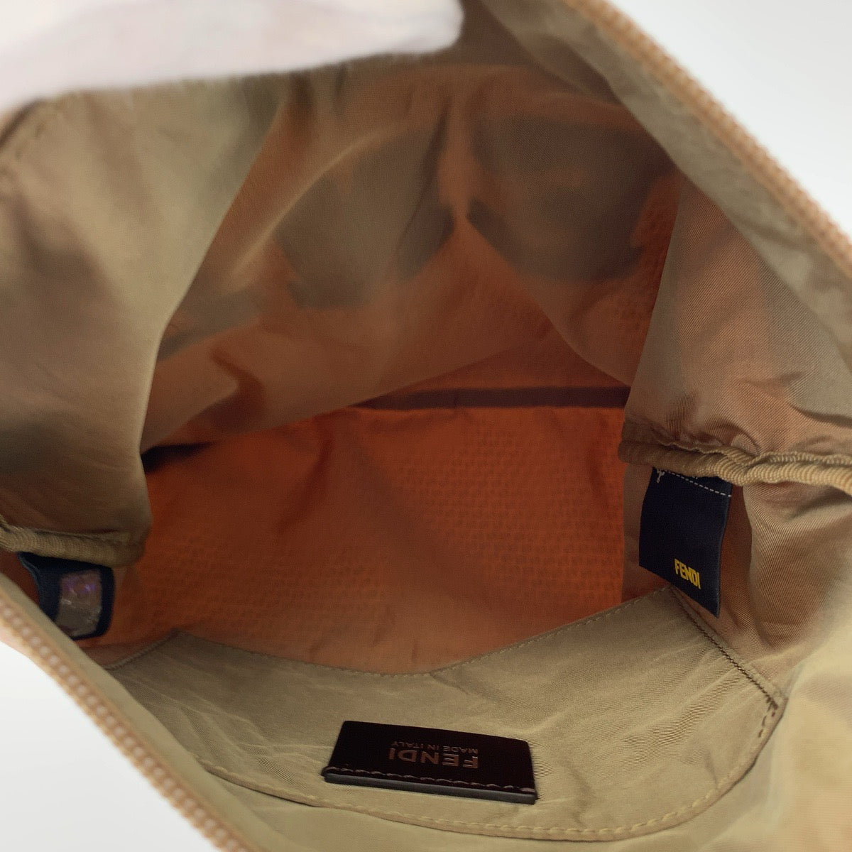 11704
FENDI フェンディ ズッキーノ柄 ブラウン オレンジ シルバー金具 ナイロン 8BTI84 ショルダーバッグ 斜め掛け ポシェット  レディース