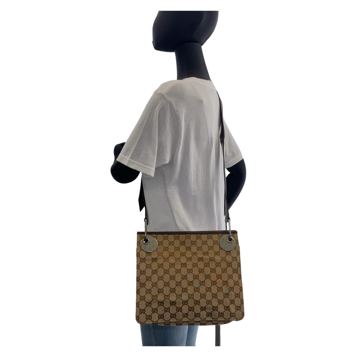11707
GUCCI グッチ GG柄 ベージュ ブラウン シルバー金具 GGキャンバス / レザー 120841 斜め掛け ショルダーバッグ メッセンジャーバッグ  レディース