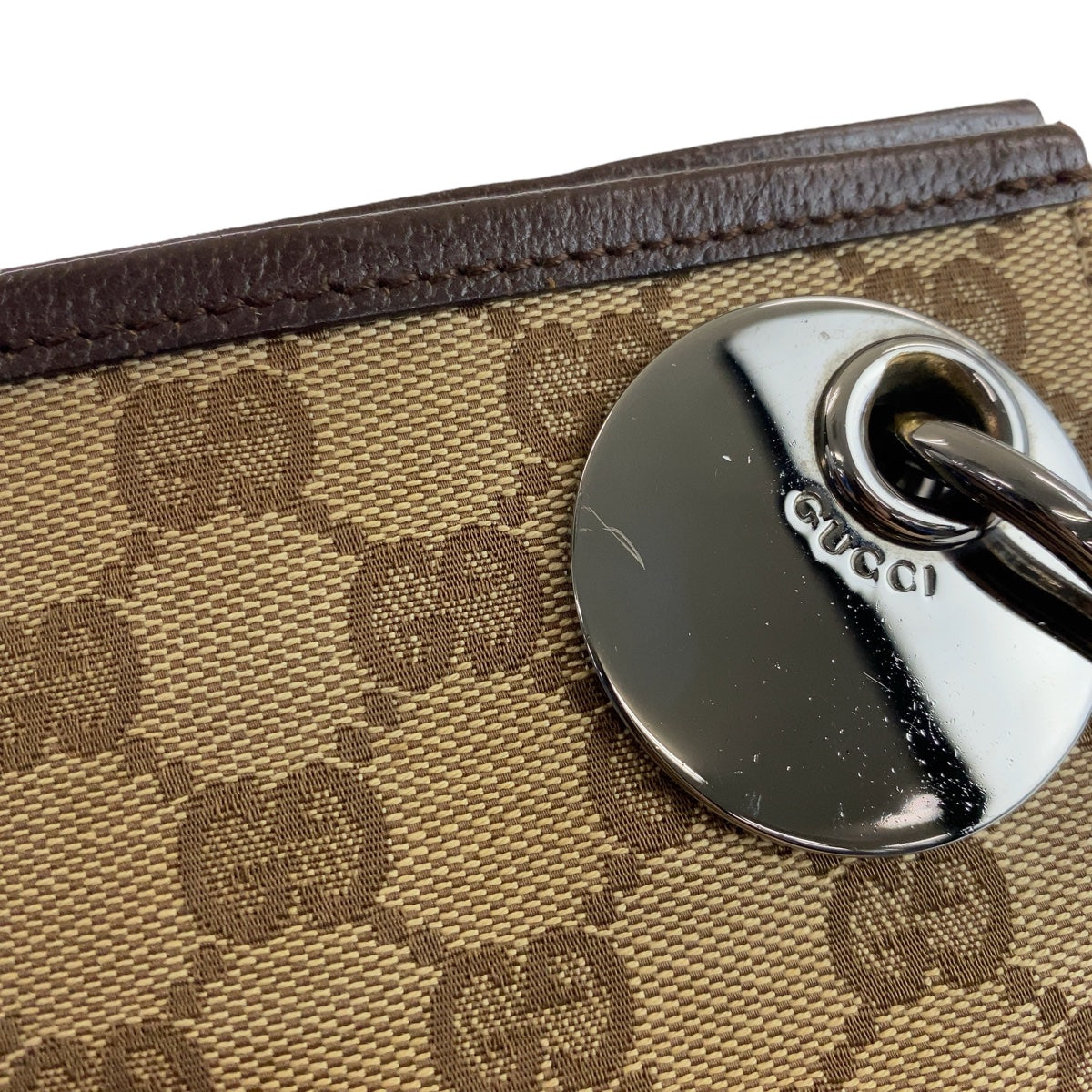 11707
GUCCI グッチ GG柄 ベージュ ブラウン シルバー金具 GGキャンバス / レザー 120841 斜め掛け ショルダーバッグ メッセンジャーバッグ  レディース