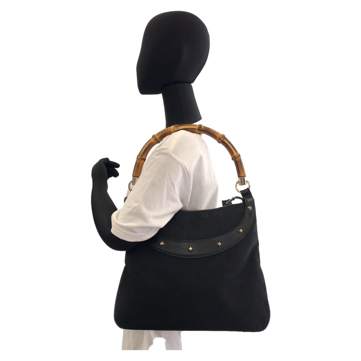 12343
 GUCCI Bamboo GG Pattern Black Gold Hardware GG Canvas/Leather 137379 Shoulder Bag Handbag Women's