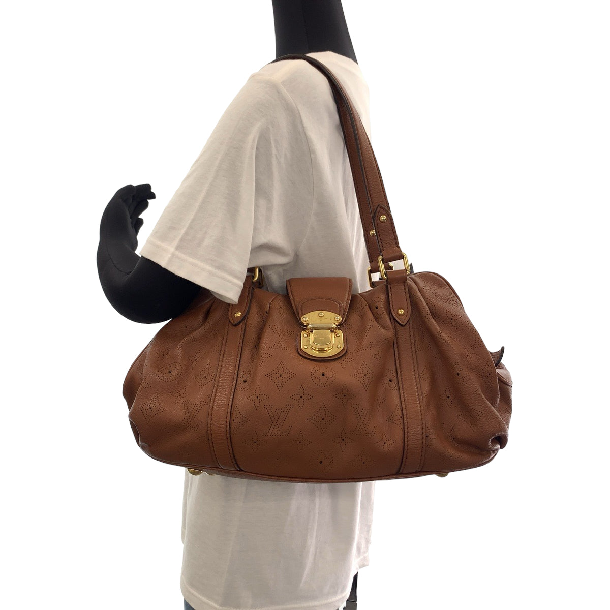 11748
LOUIS VUITTON ルイヴィトン モノグラム マヒナ ルナーPM キャメルブラウン ゴールド金具 レザー M97052 ショルダーバッグ トートバッグ  レディース