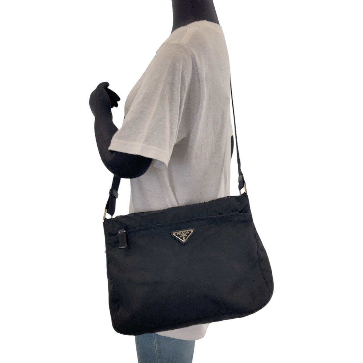 12317
 PRADA Prada Tessuto Triangle Logo Plate Black Silver Hardware Nylon Shoulder Bag Pochette Women's