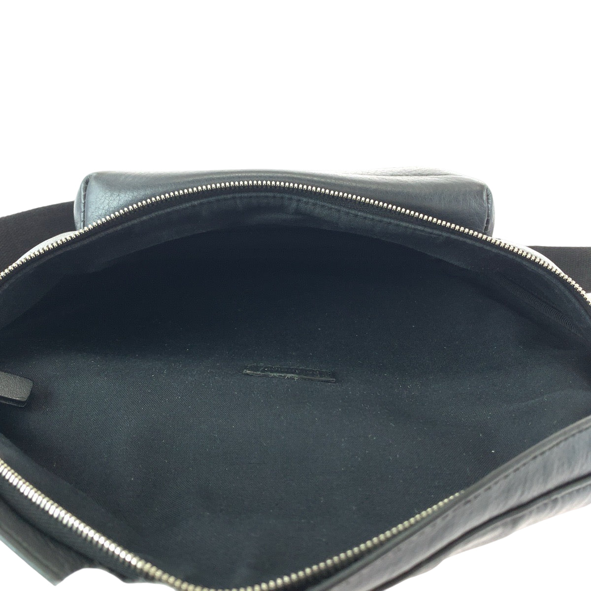 BALENCIAGA バレンシアガ エブリデイ ロゴ ブラック 黒 シルバー金具 レザー 552375 ボディバッグ ボムバッグ  メンズ