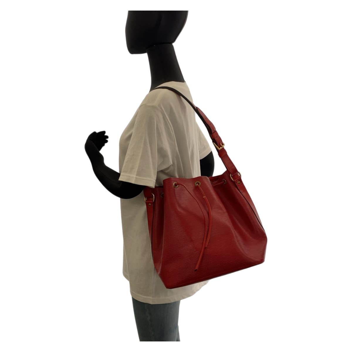 11773
LOUIS VUITTON ルイヴィトン エピ プチノエ レッド ゴールド金具 エピレザー M44107 巾着バッグ ショルダーバッグ  レディース