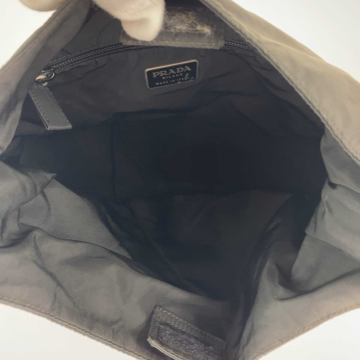 12278
PRADA プラダ テスート 三角ロゴプレート ブラック 黒 シルバー金具 ナイロン ワンショルダーバッグ 肩掛け プラハンドル  レディース